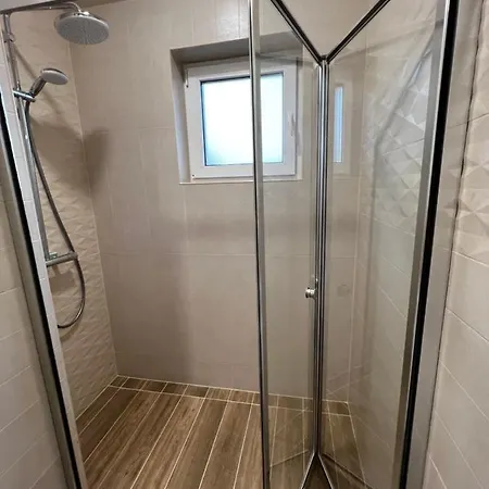 Downtown Apartment Warna