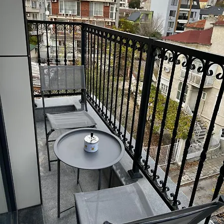 Apartment Downtown Varna